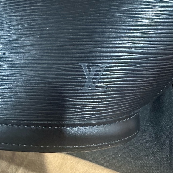 Louis Vuitton Saint Jacques Epi Bag and Wallet bundle - pre loved 100% authentic - Picture 4 of 14